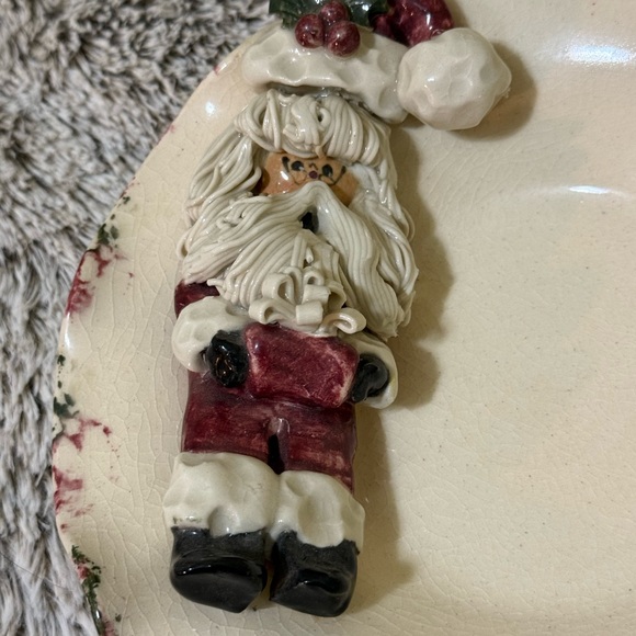 Festive Santa Decorative Plate - Picture 4 of 6